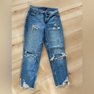 Aeropostale “mom jeans” size 4